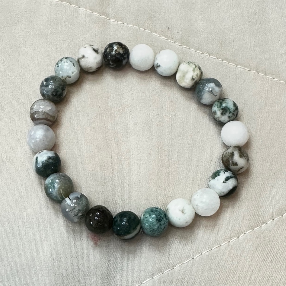 Tree Agate beaded stretchy bracelet. Multicolor stones. - Picture 2 of 16